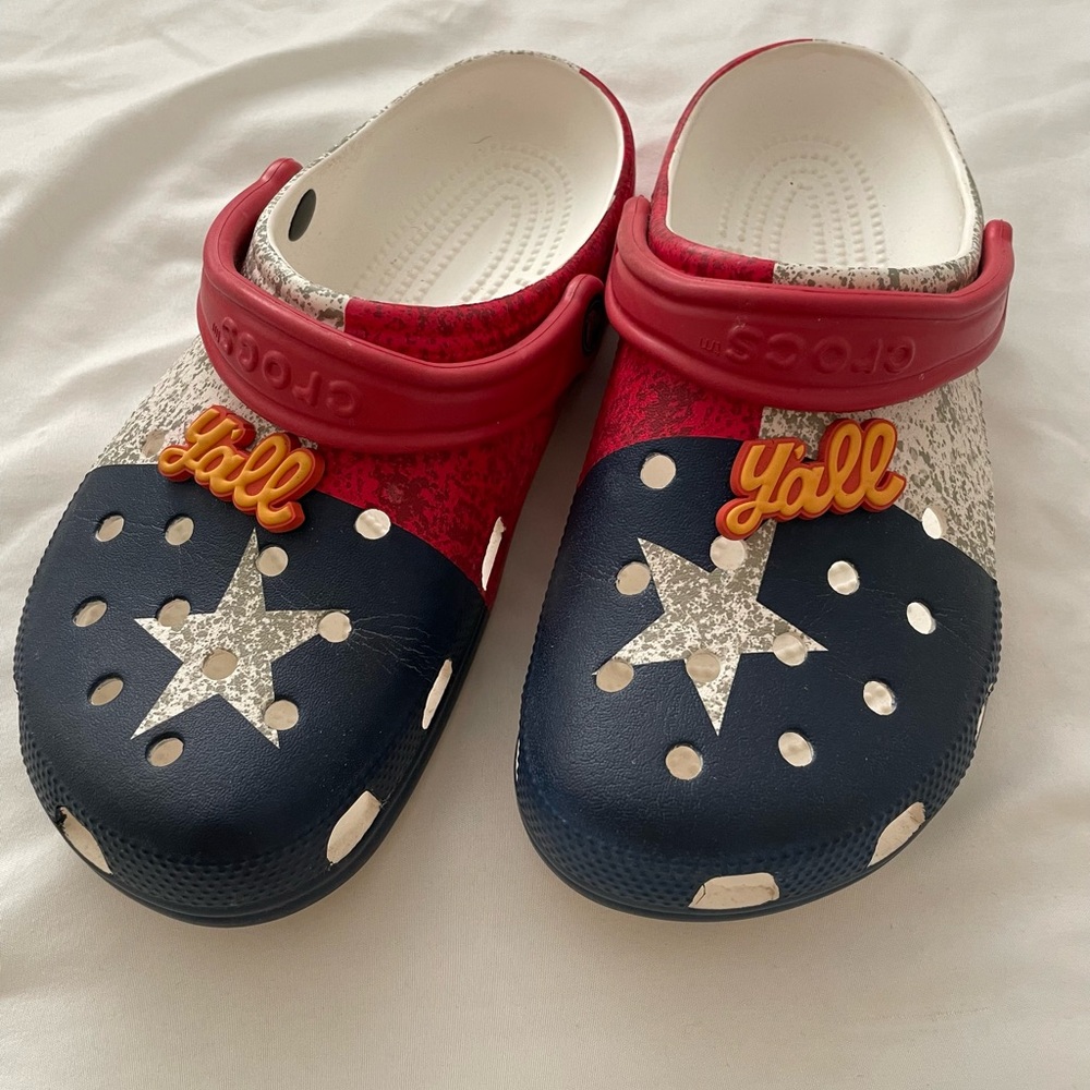 Texas Edition Crocs
